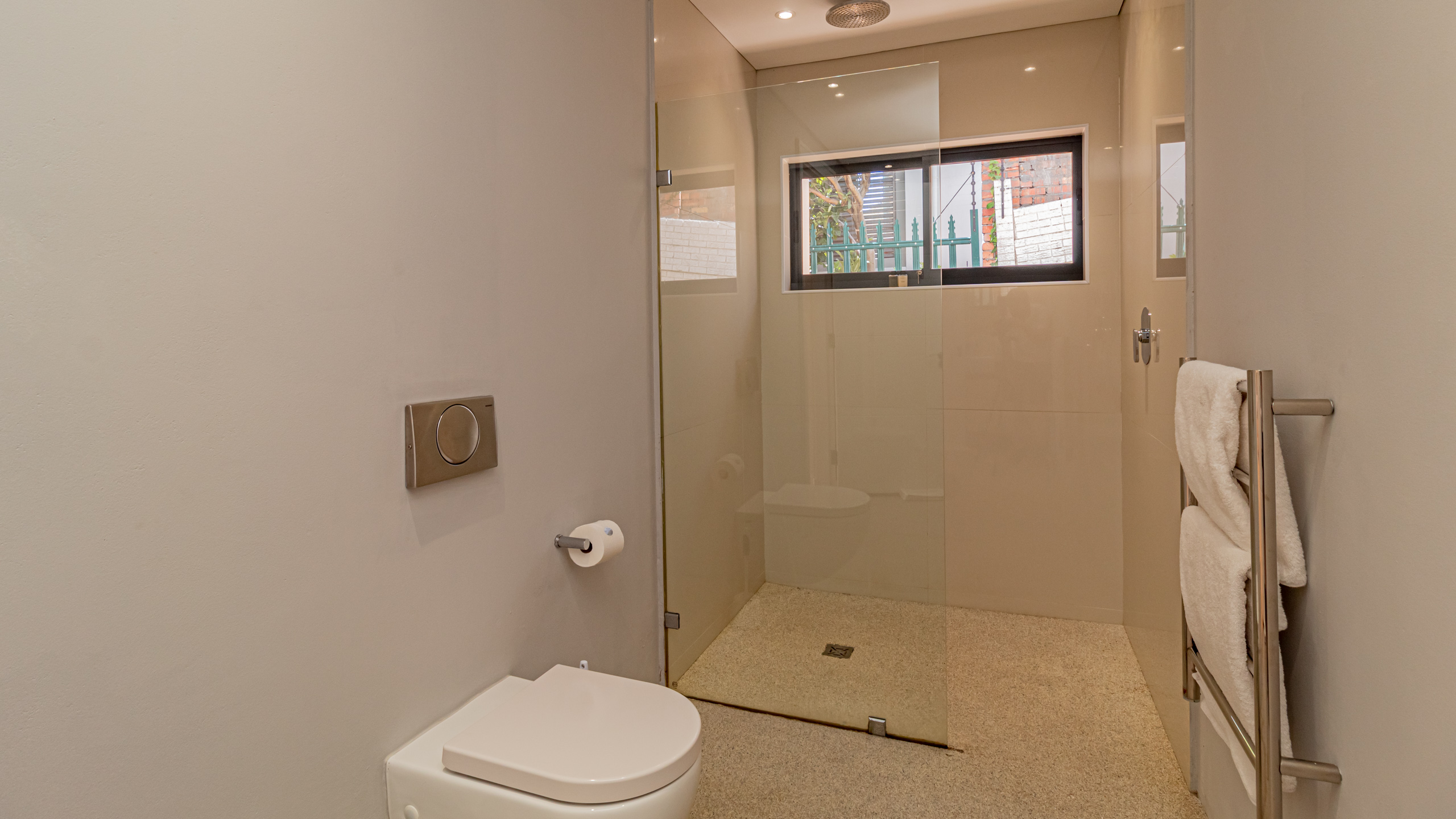 71 Geneva Photo 26