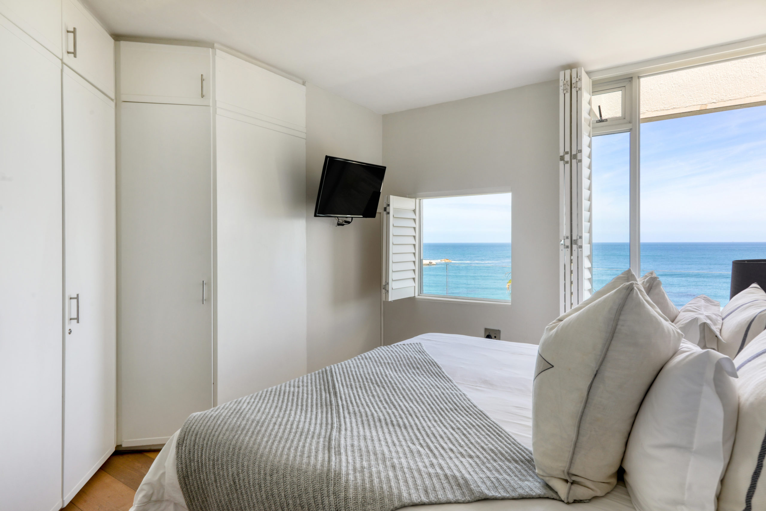 Clifton Penthouse Photo 8
