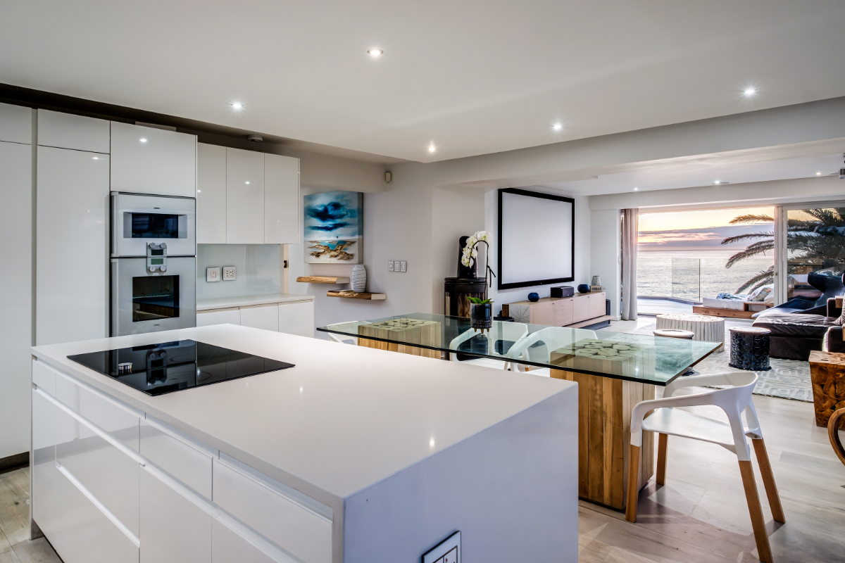 Houghton Penthouse 27
