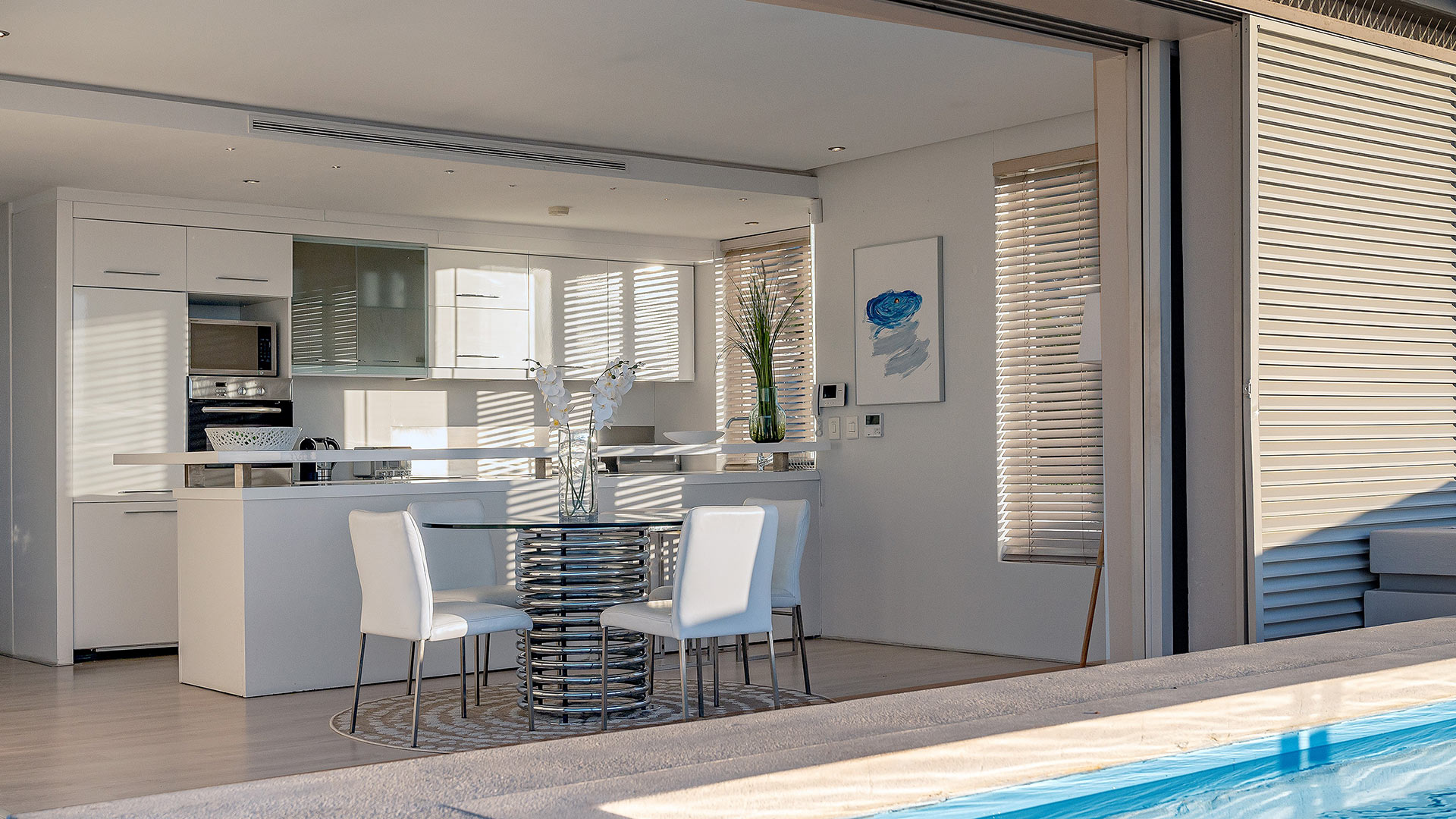 Penthouse 1 Photo 13