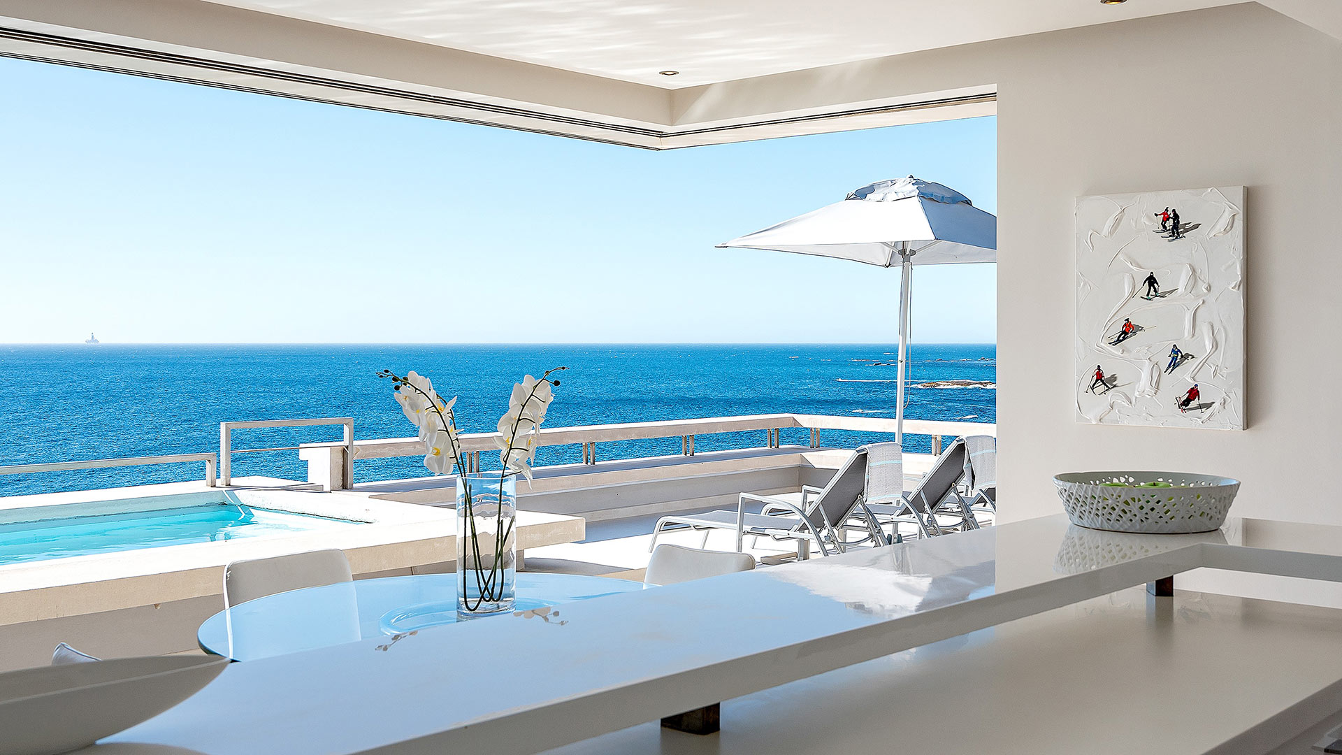 Penthouse 1 Photo 14