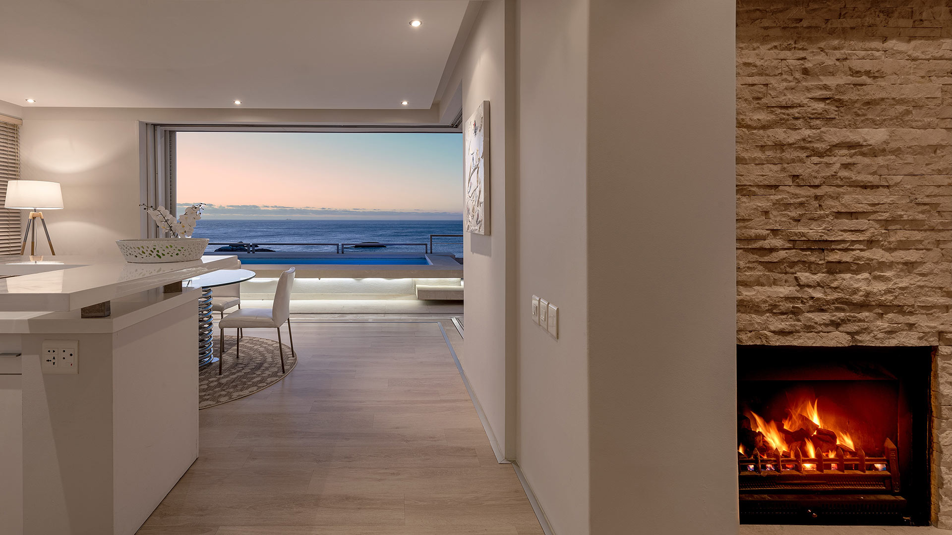Penthouse 1 Photo 3
