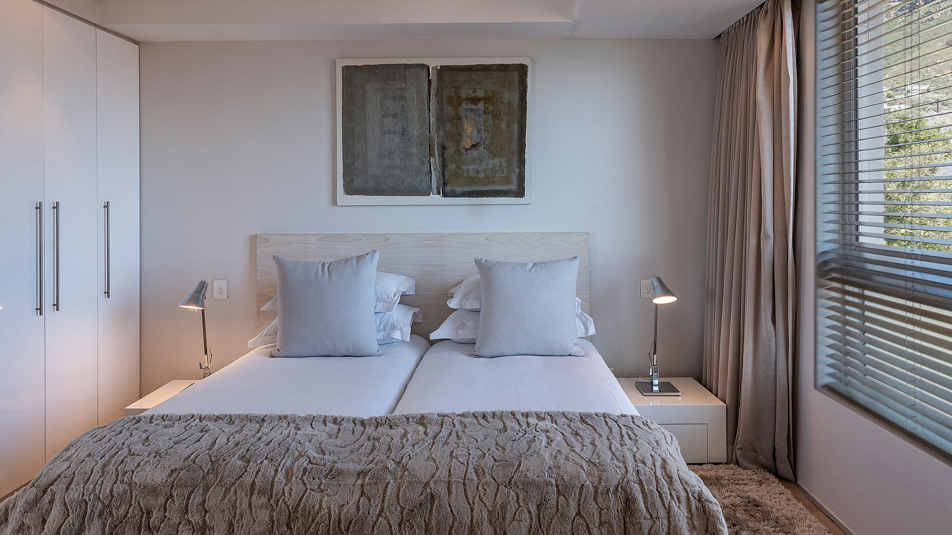 Penthouse 1 Photo 7