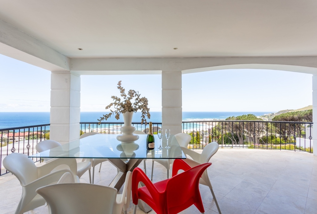 Villa Blanca Photo 10