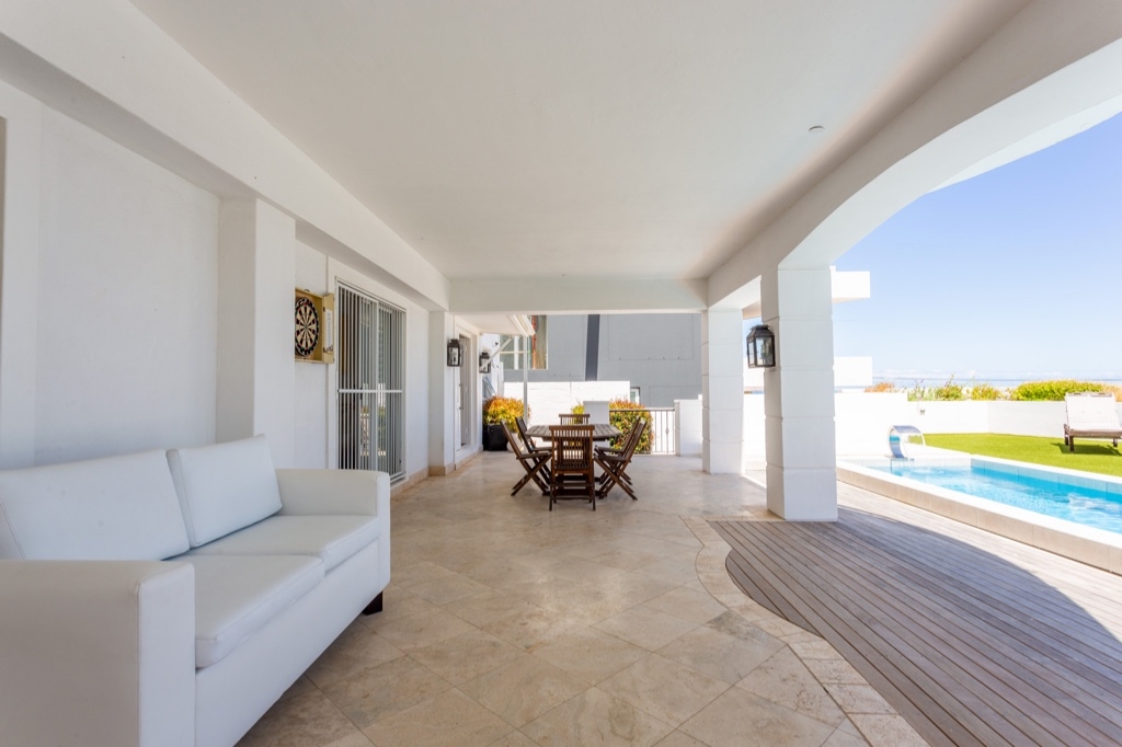Villa Blanca Photo 6