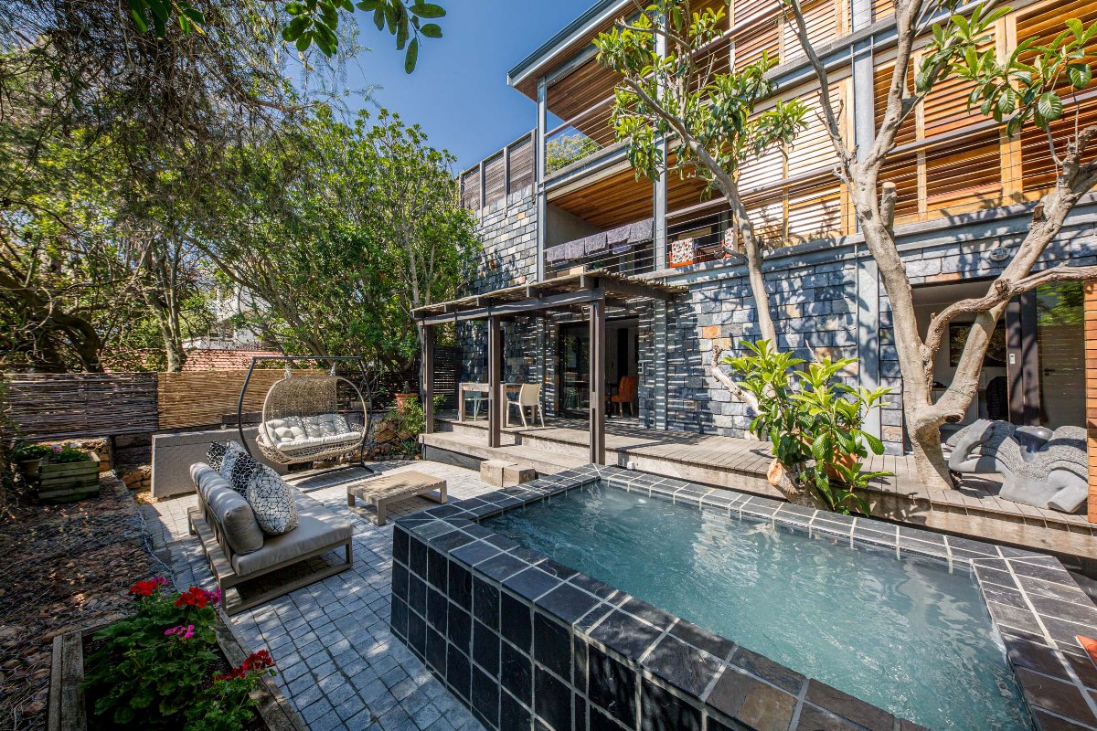Photo 13 of 17 Geneva Lower accommodation in Camps Bay, Cape Town with 1 bedrooms and 1 bathrooms