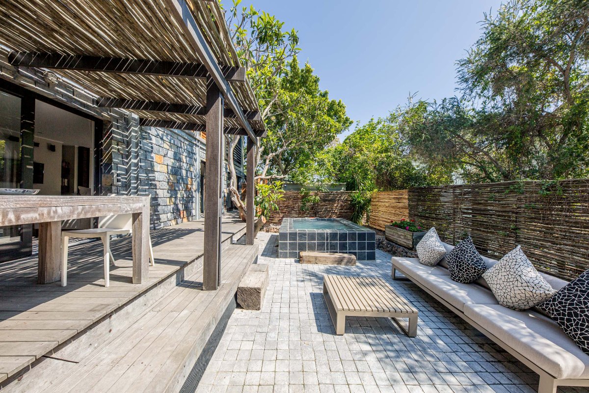 Photo 10 of 17 Geneva Lower accommodation in Camps Bay, Cape Town with 1 bedrooms and 1 bathrooms