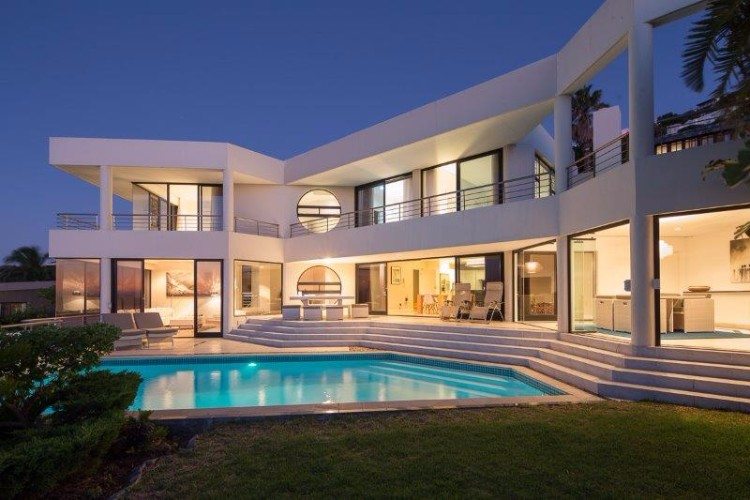 Photo 6 of 48 Sunset Avenue accommodation in Llandudno, Cape Town with 4 bedrooms and 3 bathrooms