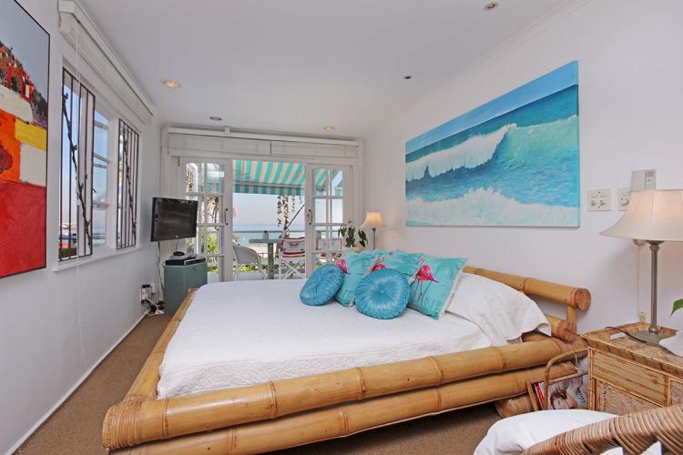 Photo 5 of 58 on Fourth accommodation in Clifton, Cape Town with 4 bedrooms and 3 bathrooms