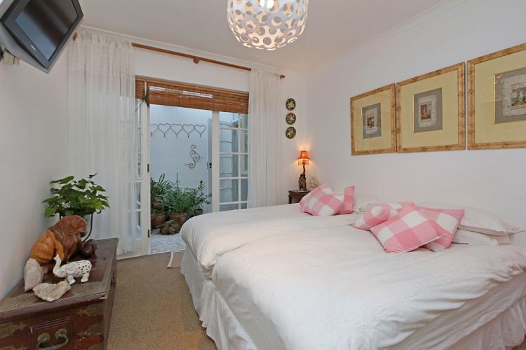 Photo 9 of 58 on Fourth accommodation in Clifton, Cape Town with 4 bedrooms and 3 bathrooms