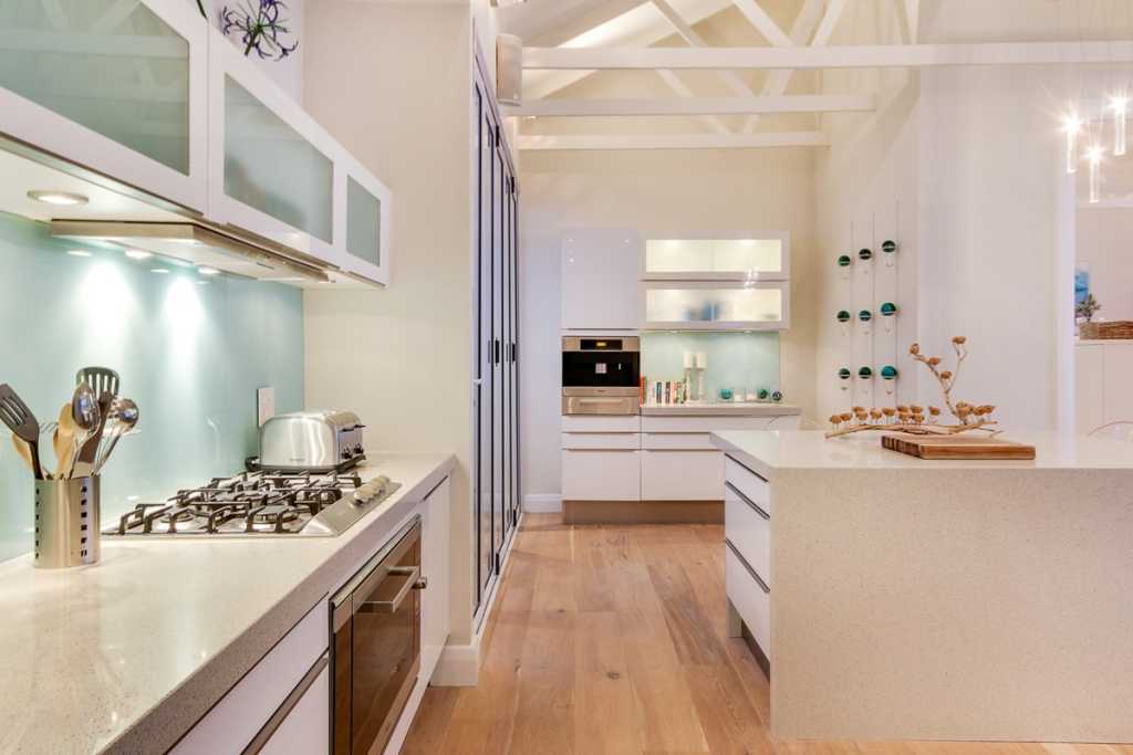 Photo 18 of 69 on Fourth Beach accommodation in Clifton, Cape Town with 3 bedrooms and 3 bathrooms