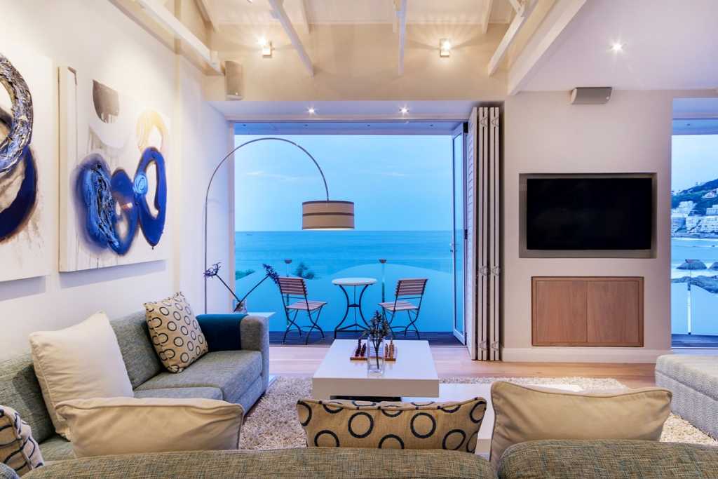 Photo 3 of 69 on Fourth Beach accommodation in Clifton, Cape Town with 3 bedrooms and 3 bathrooms