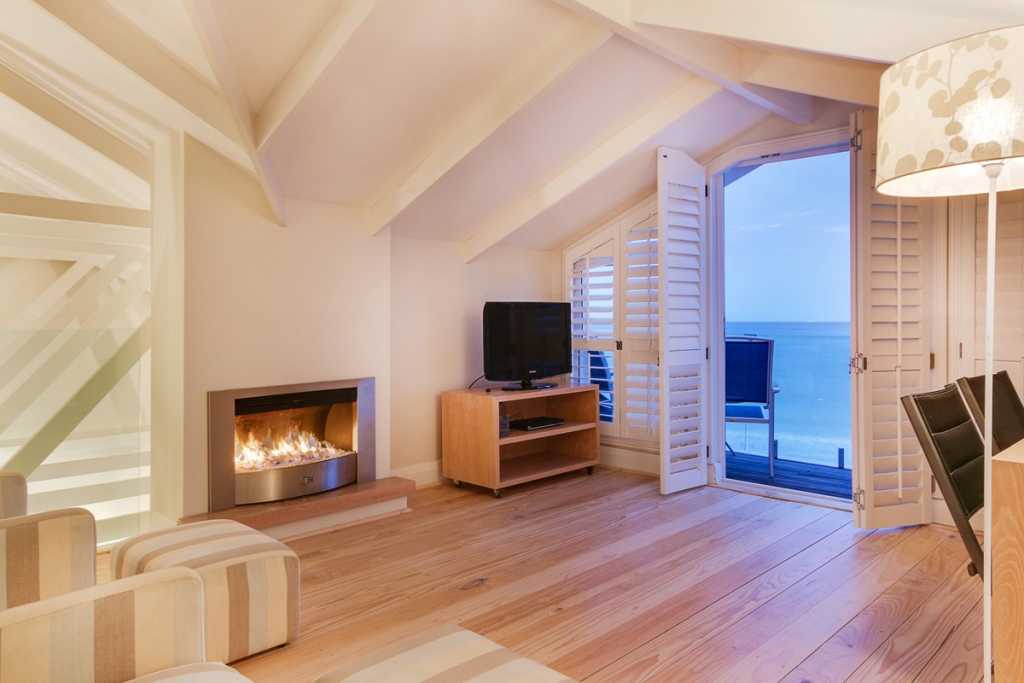 Photo 9 of 69 on Fourth Beach accommodation in Clifton, Cape Town with 3 bedrooms and 3 bathrooms