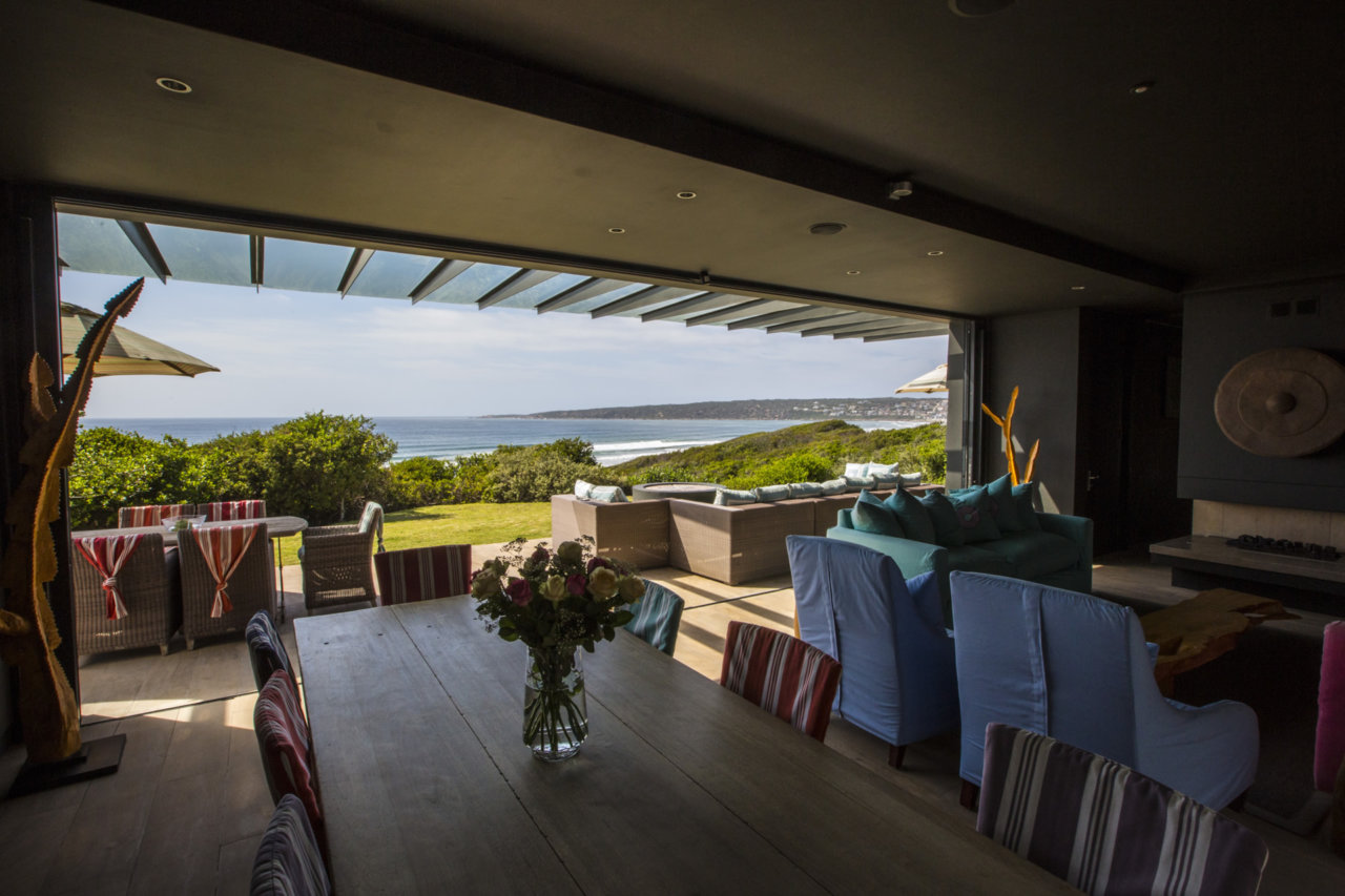 Photo 20 of 71 on Oyster accommodation in Boggomsbaai, Cape Town with 6 bedrooms and 5 bathrooms
