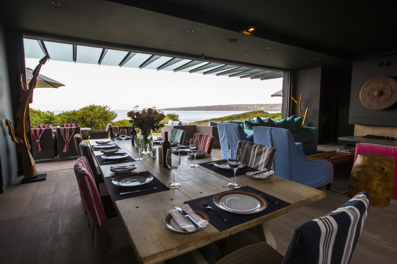 Photo 4 of 71 on Oyster accommodation in Boggomsbaai, Cape Town with 6 bedrooms and 5 bathrooms