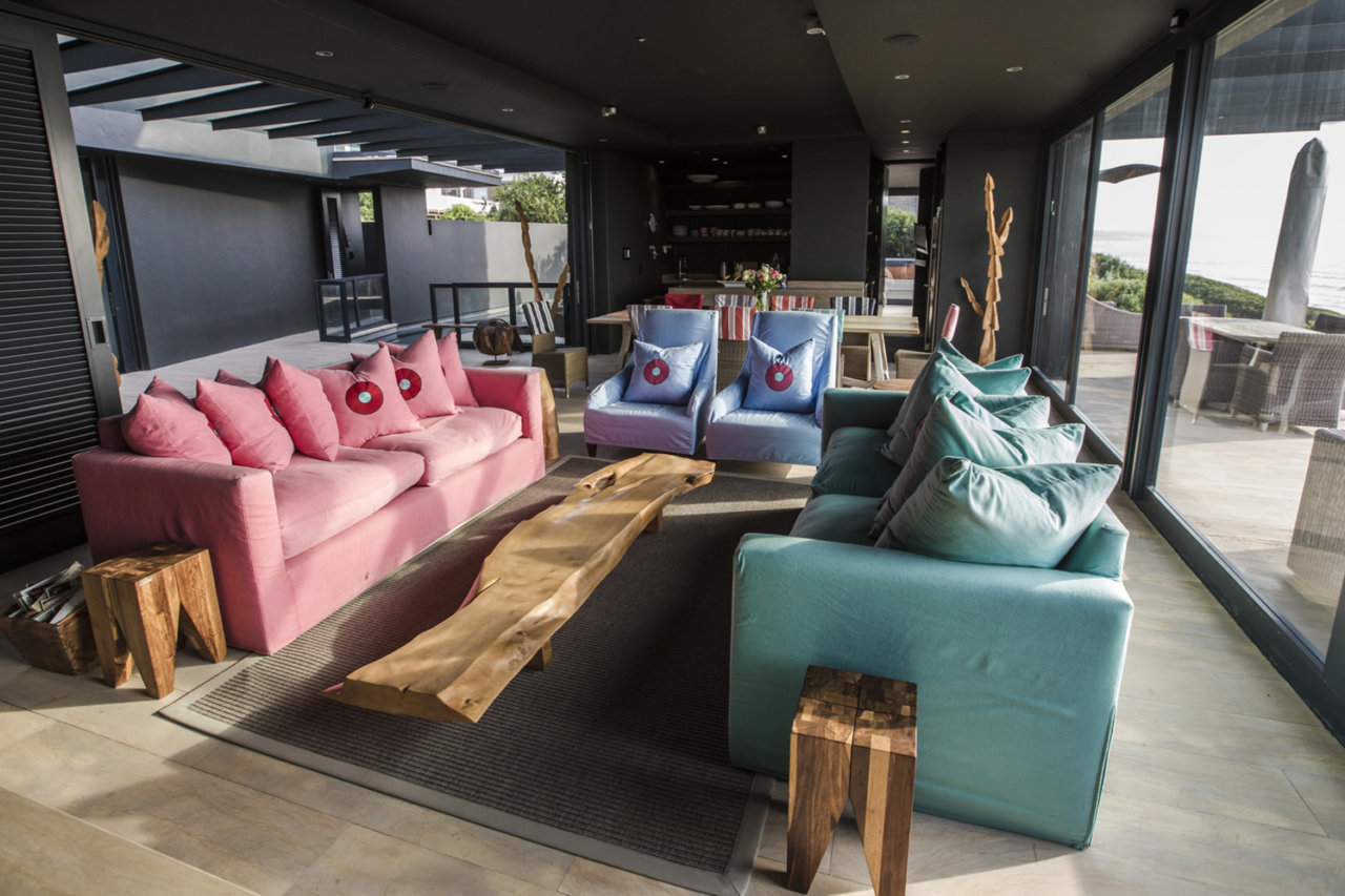 Photo 2 of 71 on Oyster accommodation in Boggomsbaai, Cape Town with 6 bedrooms and 5 bathrooms