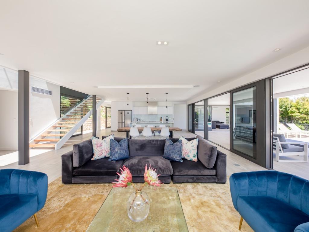 Photo 15 of 8 Fiskaal Villa accommodation in Camps Bay, Cape Town with 6 bedrooms and 6 bathrooms