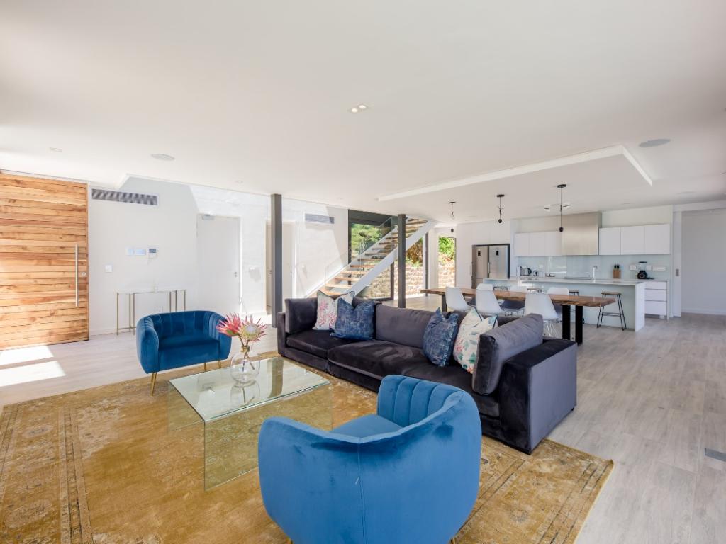 Photo 16 of 8 Fiskaal Villa accommodation in Camps Bay, Cape Town with 6 bedrooms and 6 bathrooms