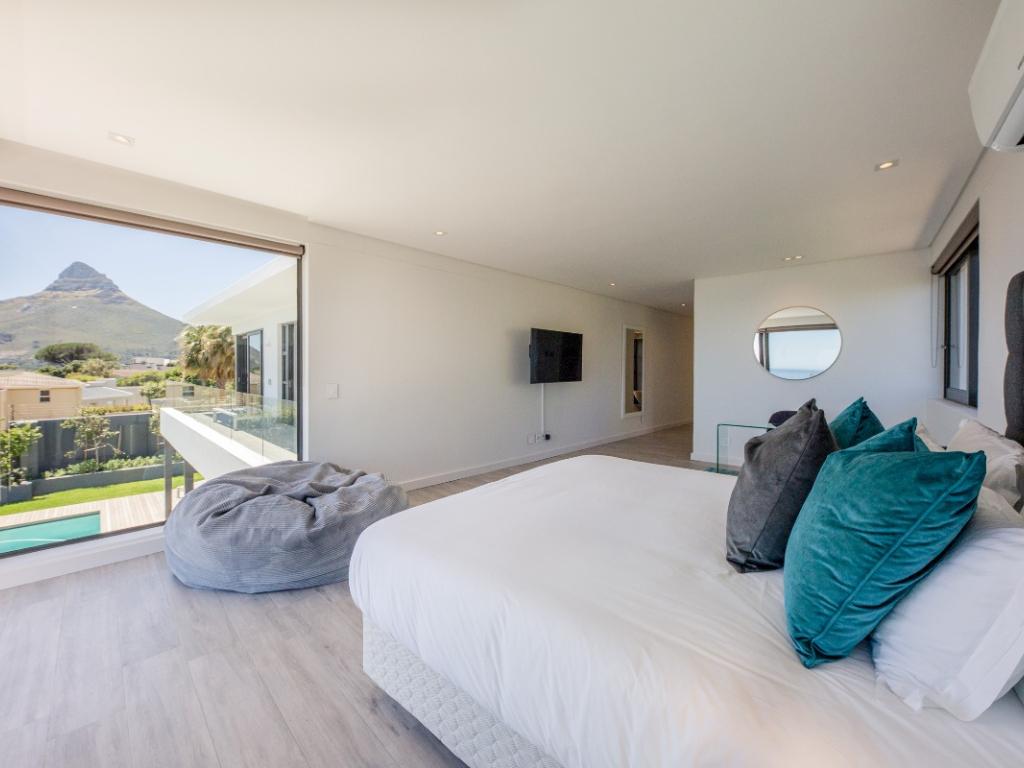 Photo 11 of 8 Fiskaal Villa accommodation in Camps Bay, Cape Town with 6 bedrooms and 6 bathrooms