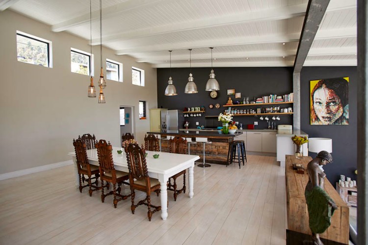 Photo 8 of Aloe Bay Llandudno accommodation in Llandudno, Cape Town with 4 bedrooms and 4.5 bathrooms