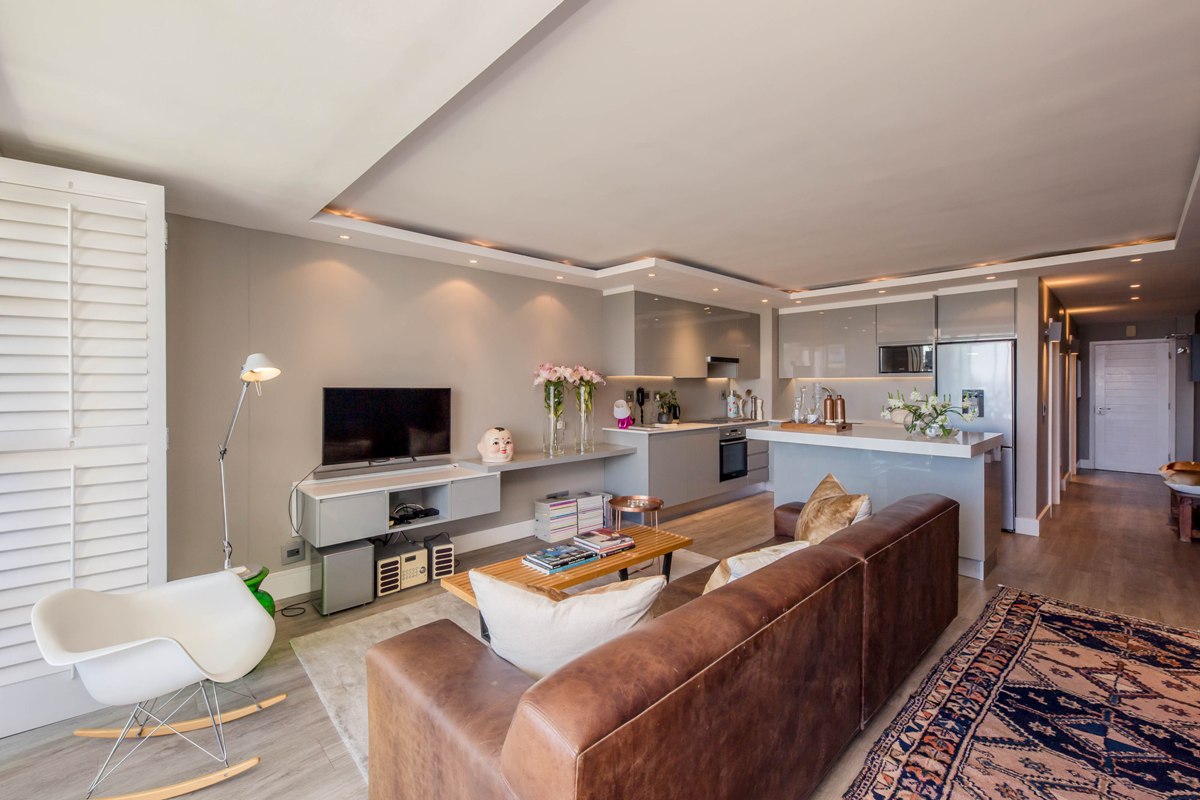 Photo 10 of Anchor Apartment accommodation in Mouille Point, Cape Town with 1 bedrooms and 1 bathrooms