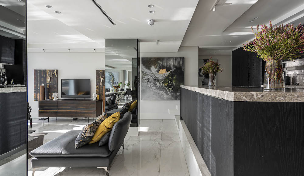 Photo 2 of Aurum 101 accommodation in Bantry Bay, Cape Town with 3 bedrooms and 4 bathrooms