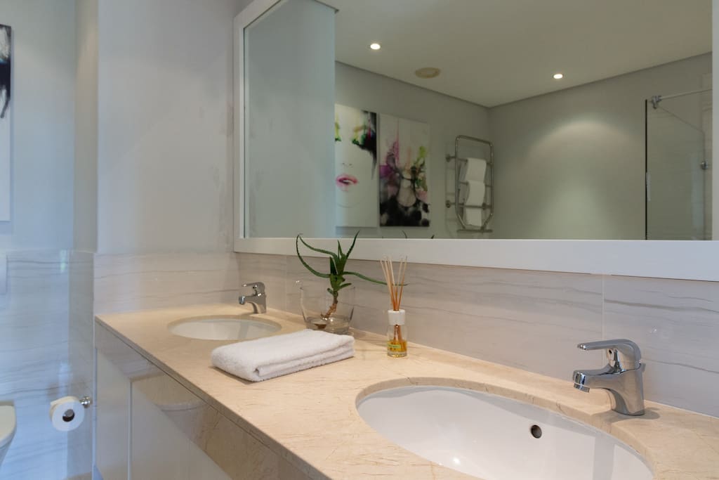 Photo 16 of Carradale 304 accommodation in V&A Waterfront, Cape Town with 3 bedrooms and 3 bathrooms
