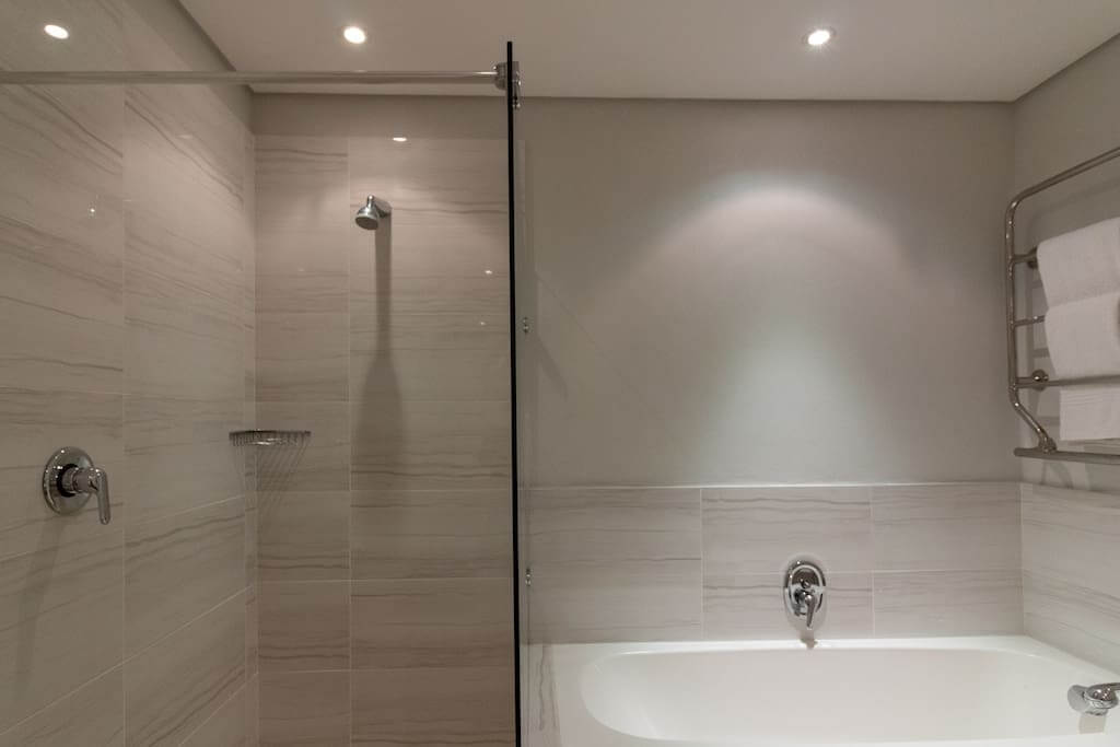 Photo 22 of Carradale 304 accommodation in V&A Waterfront, Cape Town with 3 bedrooms and 3 bathrooms