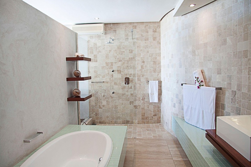 Photo 30 of Glen Beach Villas 1 accommodation in Camps Bay, Cape Town with 5 bedrooms and 4 bathrooms