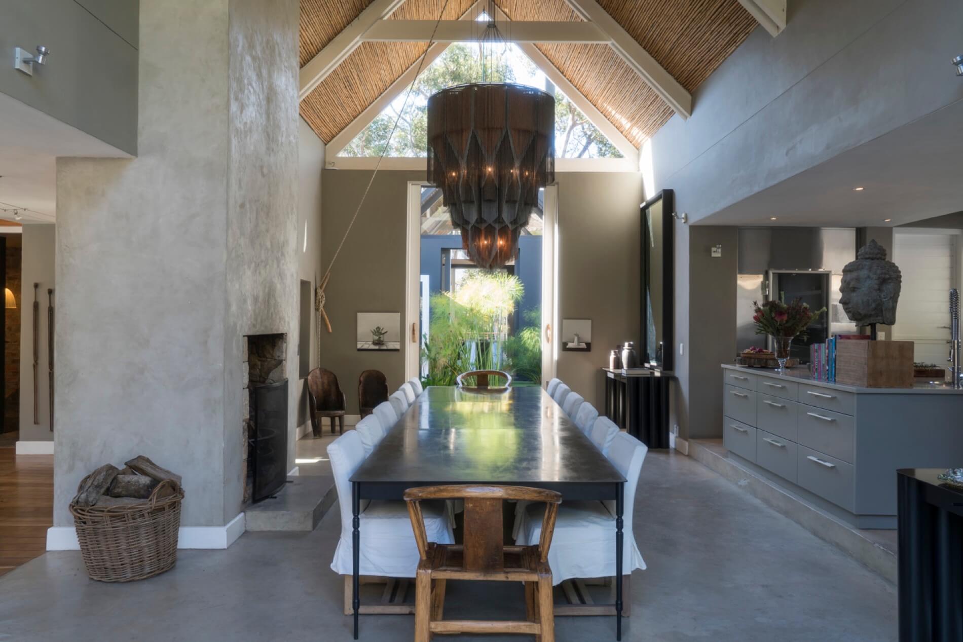 Photo 21 of Villa Maison Noir accommodation in Hout Bay, Cape Town with 5 bedrooms and 5 bathrooms