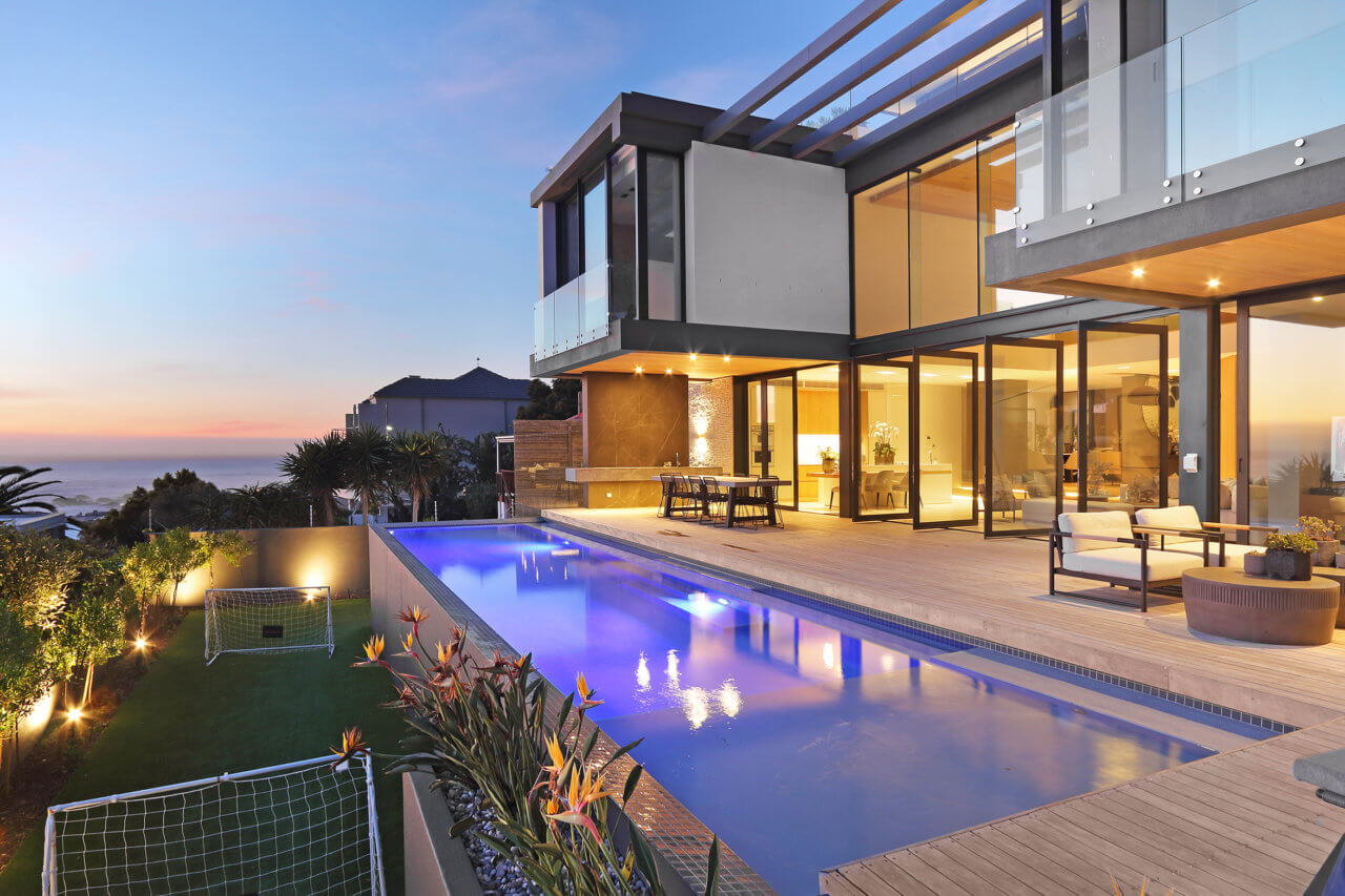 Photo 2 of Sedgemoor Villa accommodation in Camps Bay, Cape Town with 5 bedrooms and 5 bathrooms