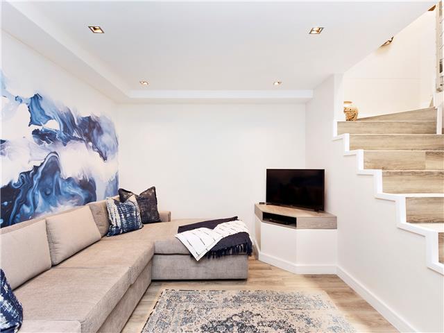 Photo 18 of Summer Place accommodation in Camps Bay, Cape Town with 3 bedrooms and 3 bathrooms
