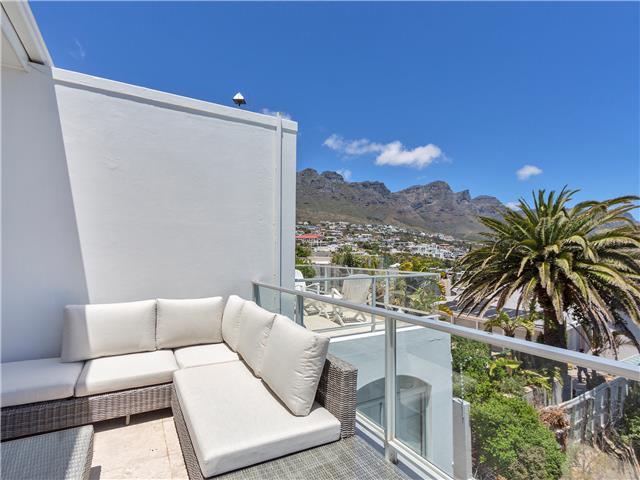 Photo 31 of Summer Place accommodation in Camps Bay, Cape Town with 3 bedrooms and 3 bathrooms