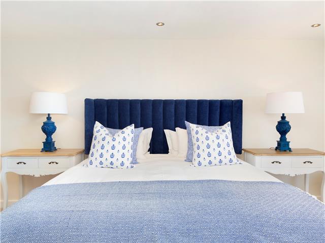 Photo 14 of Summer Place accommodation in Camps Bay, Cape Town with 3 bedrooms and 3 bathrooms