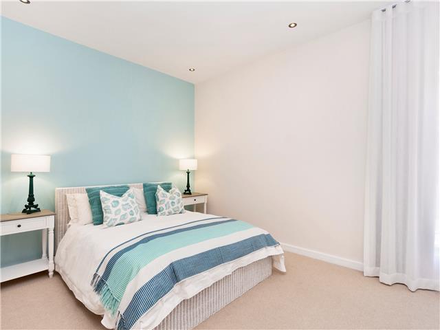 Photo 9 of Summer Place accommodation in Camps Bay, Cape Town with 3 bedrooms and 3 bathrooms