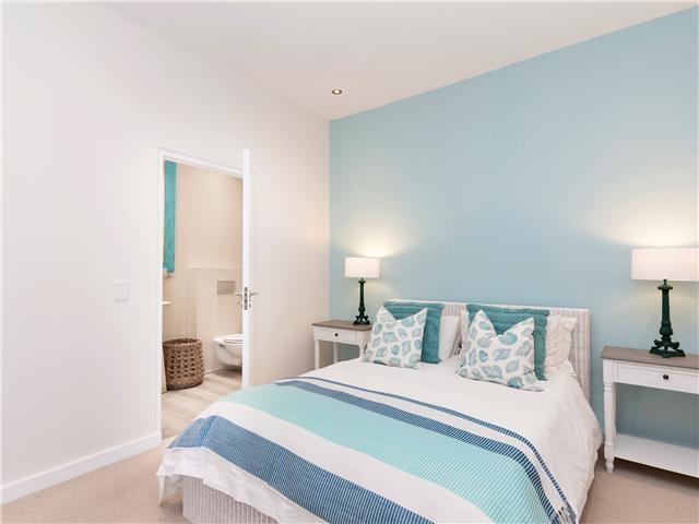 Photo 8 of Summer Place accommodation in Camps Bay, Cape Town with 3 bedrooms and 3 bathrooms
