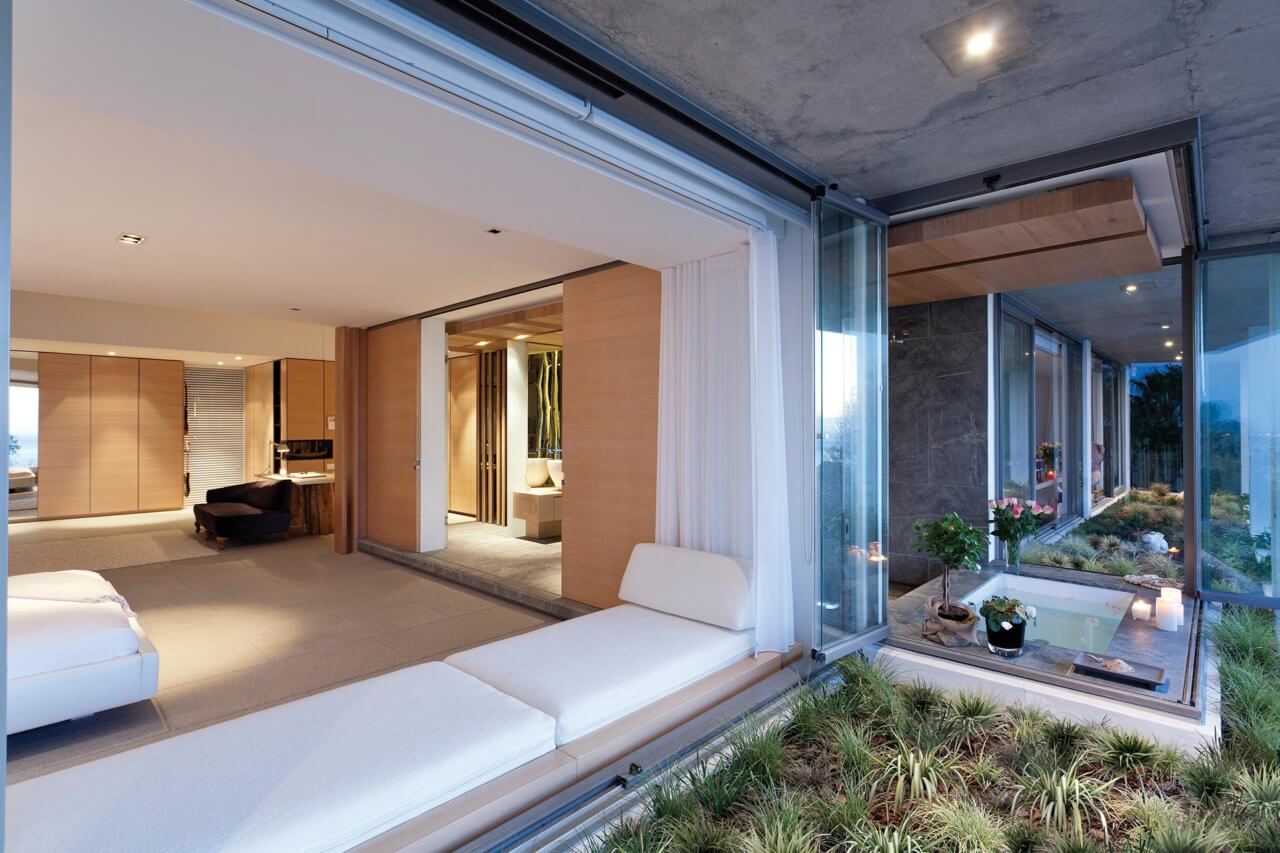 Photo 12 of Villa Boma accommodation in Bantry Bay, Cape Town with 5 bedrooms and 5 bathrooms