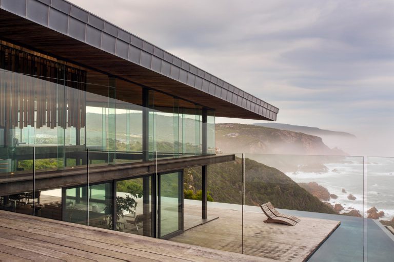 Photo 6 of Villa Cove accommodation in Knysna, Cape Town with 4 bedrooms and 4 bathrooms