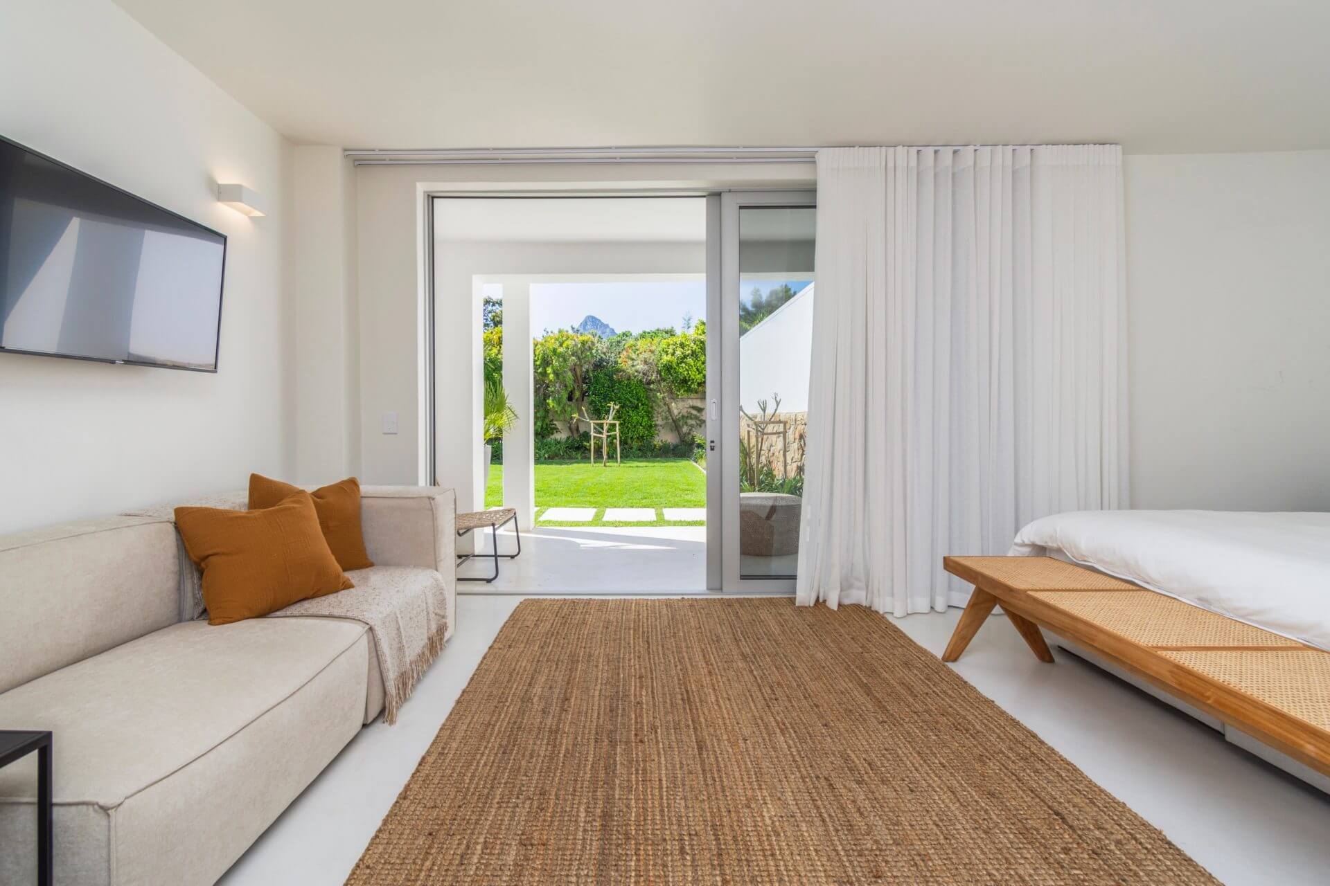 Photo 12 of Villa Ibiza accommodation in Camps Bay, Cape Town with 8 bedrooms and 8 bathrooms