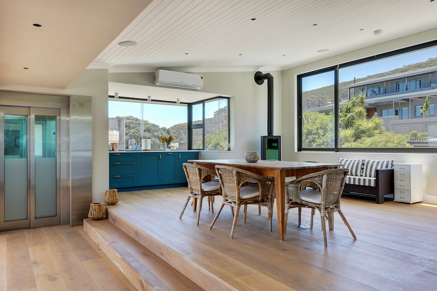 Photo 15 of Villa Paradise accommodation in Llandudno, Cape Town with 5 bedrooms and 7 bathrooms