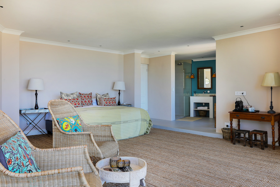 Photo 11 of Villa Paradise accommodation in Llandudno, Cape Town with 5 bedrooms and 7 bathrooms