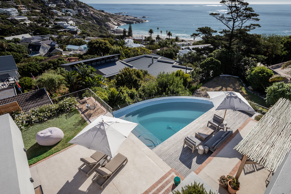Photo 10 of Villa Paradise accommodation in Llandudno, Cape Town with 5 bedrooms and 7 bathrooms