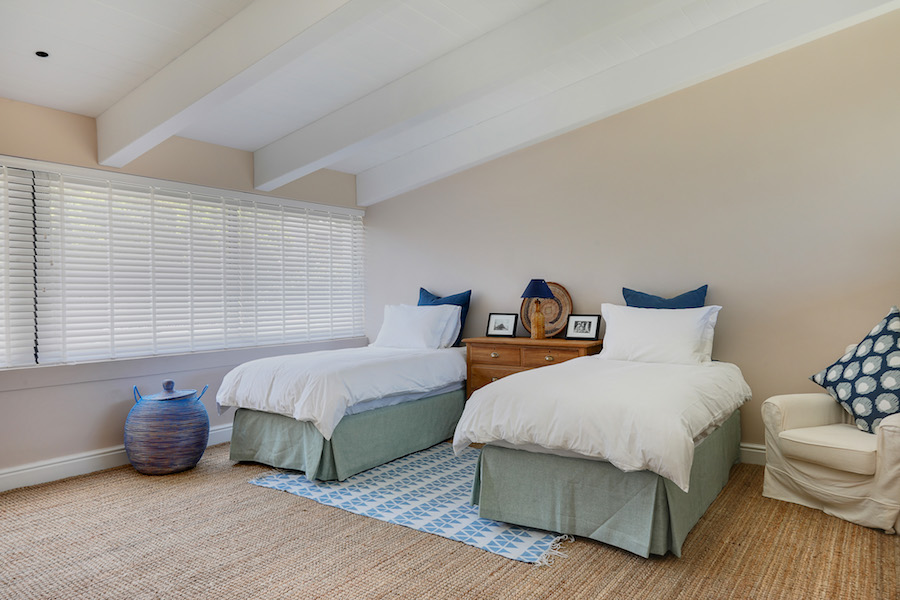 Photo 5 of Villa Paradise accommodation in Llandudno, Cape Town with 5 bedrooms and 7 bathrooms