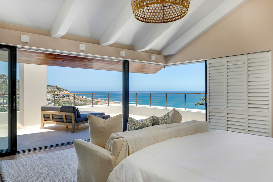 Photo 20 of Villa Paradise accommodation in Llandudno, Cape Town with 5 bedrooms and 7 bathrooms