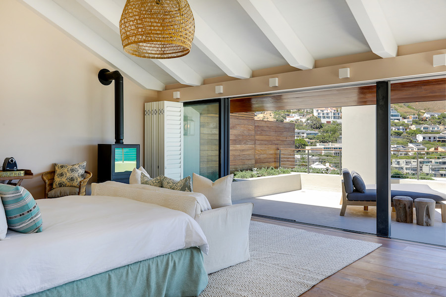 Photo 19 of Villa Paradise accommodation in Llandudno, Cape Town with 5 bedrooms and 7 bathrooms
