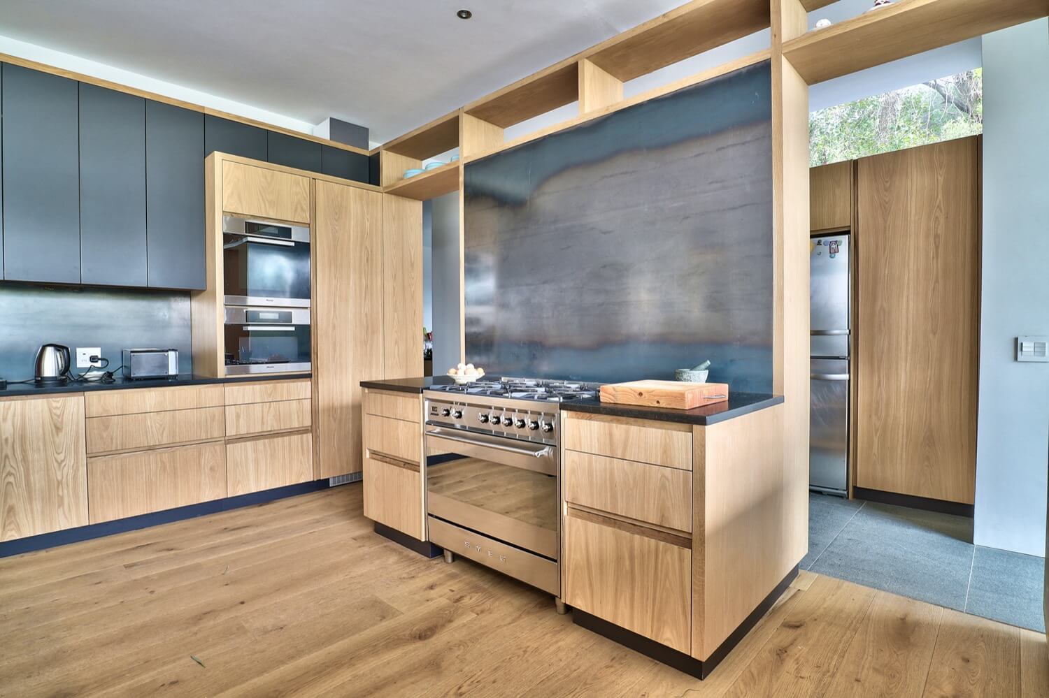 Photo 27 of Villa Glen accommodation in Higgovale, Cape Town with 5 bedrooms and 5 bathrooms