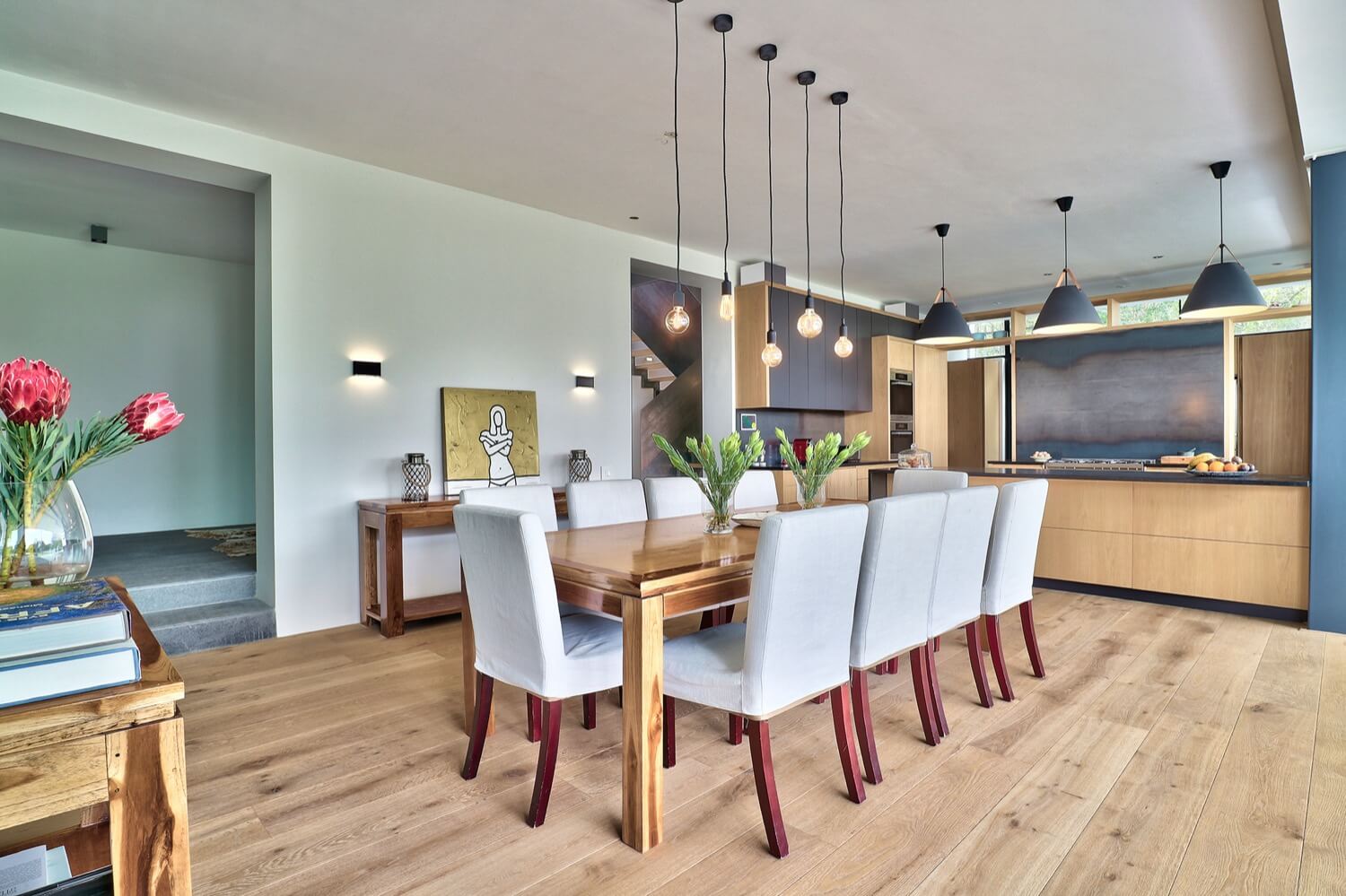 Photo 24 of Villa Glen accommodation in Higgovale, Cape Town with 5 bedrooms and 5 bathrooms