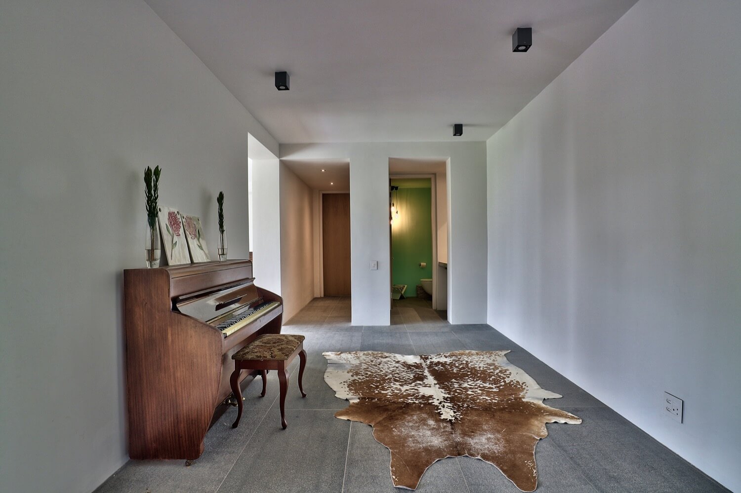 Photo 14 of Villa Glen accommodation in Higgovale, Cape Town with 5 bedrooms and 5 bathrooms