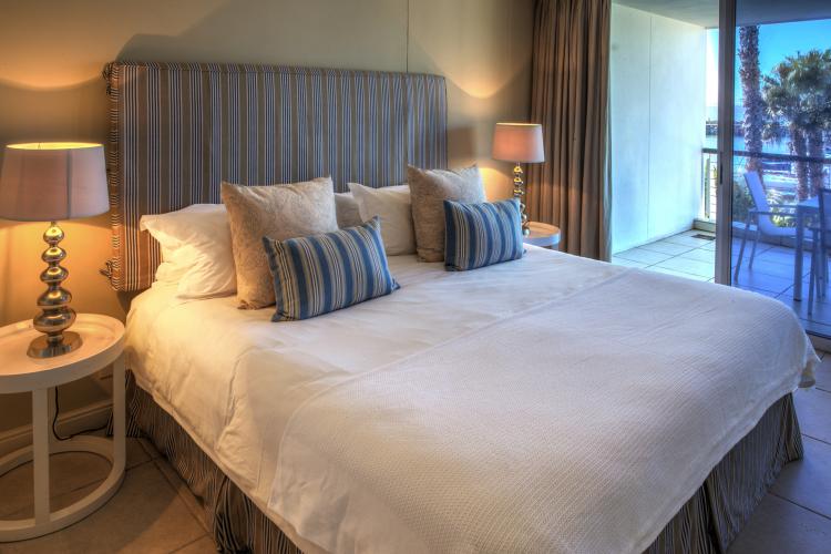 Photo 9 of Albright accommodation in V&A Waterfront, Cape Town with 3 bedrooms and 2 bathrooms
