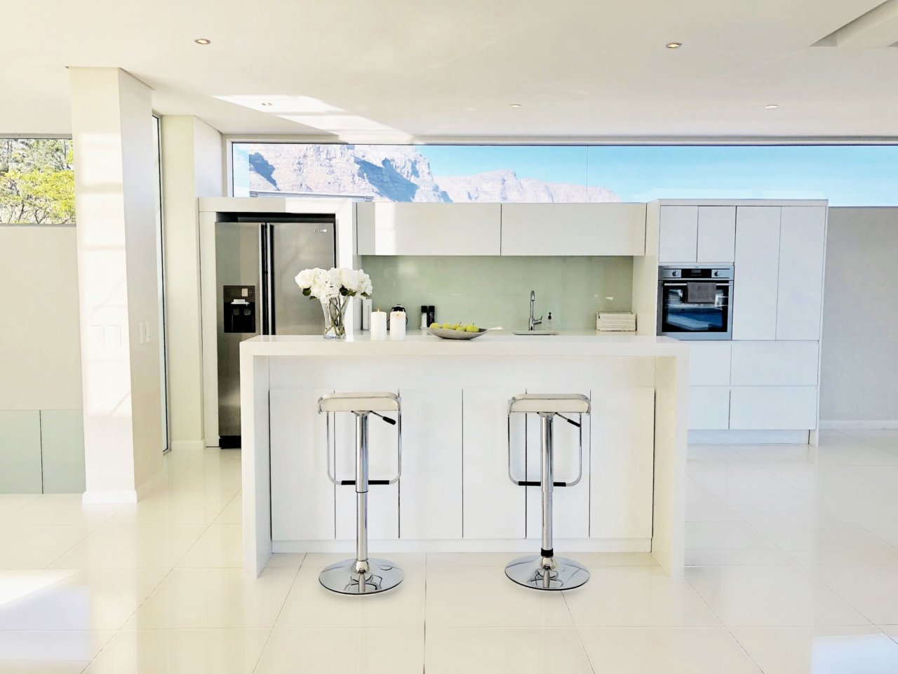 Photo 19 of Aqua Villa accommodation in Camps Bay, Cape Town with 5 bedrooms and 5 bathrooms